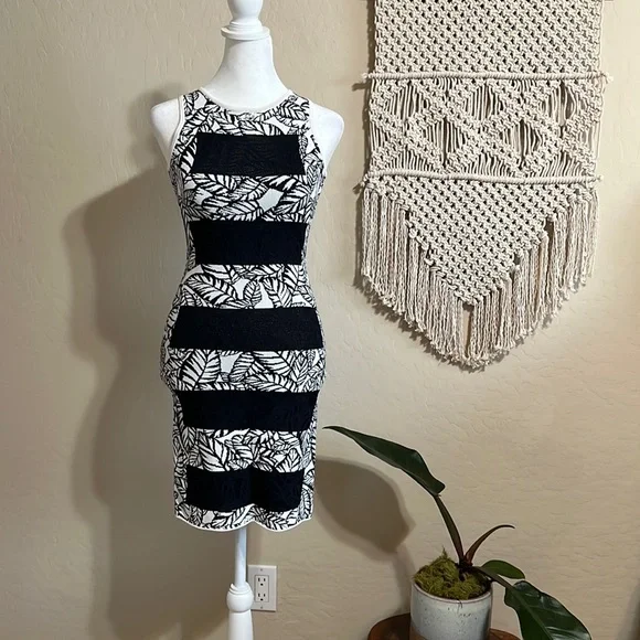 Opening Ceremony Bodycon Knit Dress (XS) Opening Ceremony Bodycon Knit Dress (XS)
